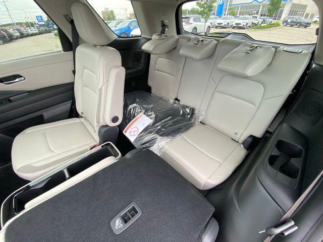 new 2025 Nissan Pathfinder car, priced at $43,850