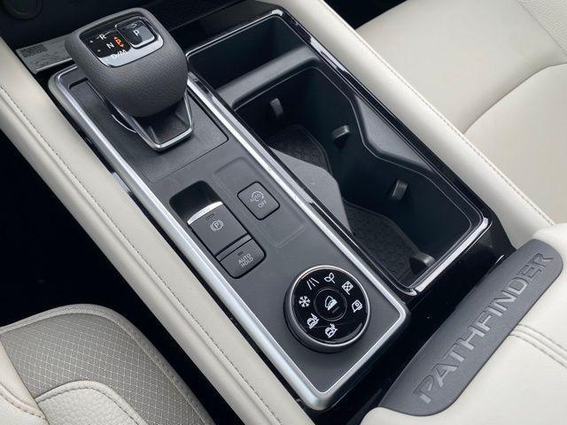 new 2025 Nissan Pathfinder car, priced at $43,850