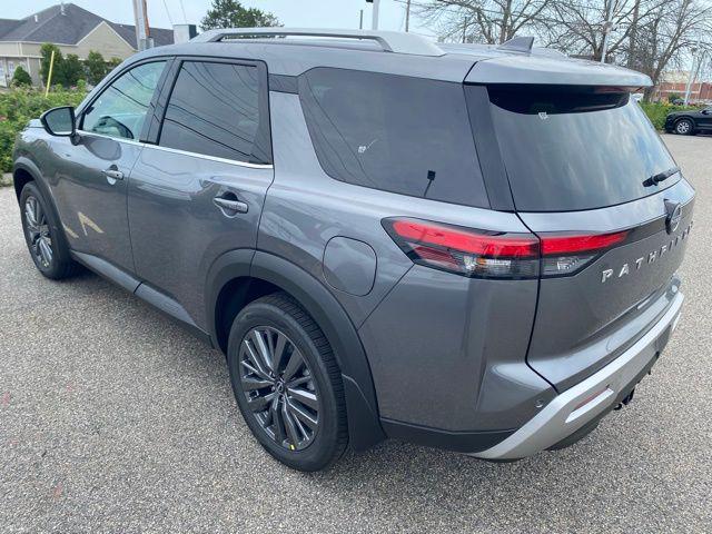 new 2025 Nissan Pathfinder car, priced at $43,850