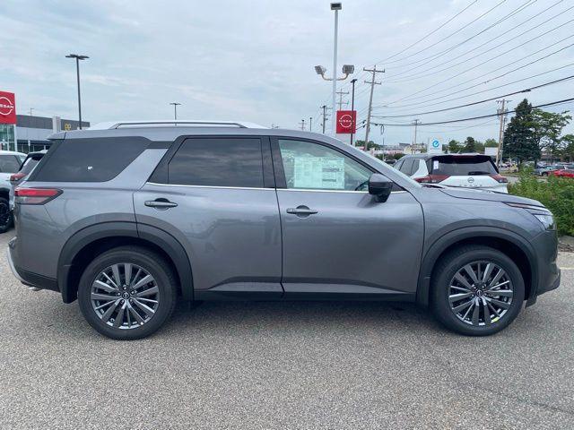 new 2025 Nissan Pathfinder car, priced at $43,850