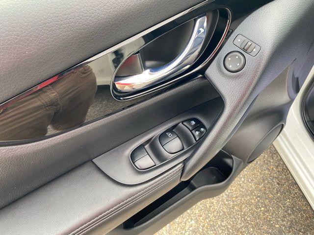 used 2022 Nissan Rogue Sport car, priced at $22,158