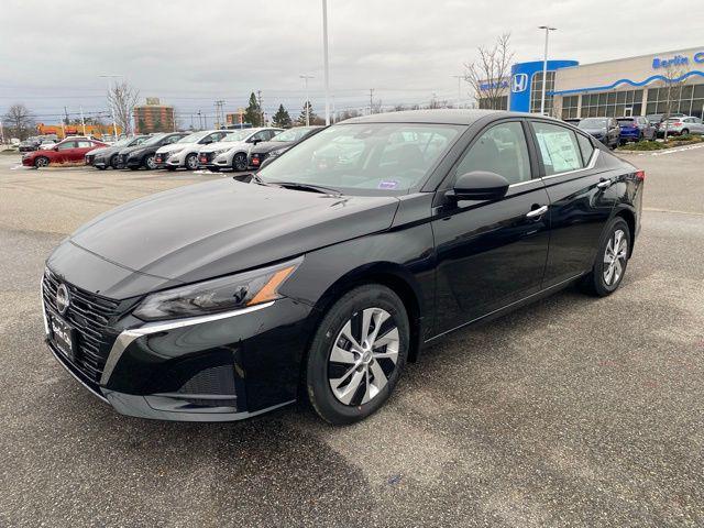 new 2025 Nissan Altima car, priced at $27,750