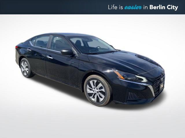 new 2025 Nissan Altima car, priced at $25,000