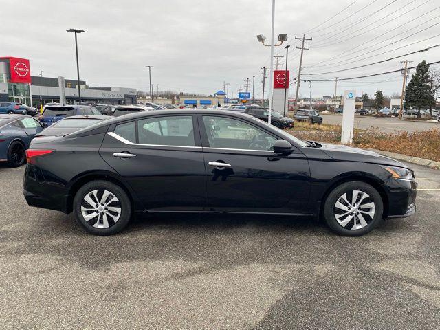 new 2025 Nissan Altima car, priced at $27,750