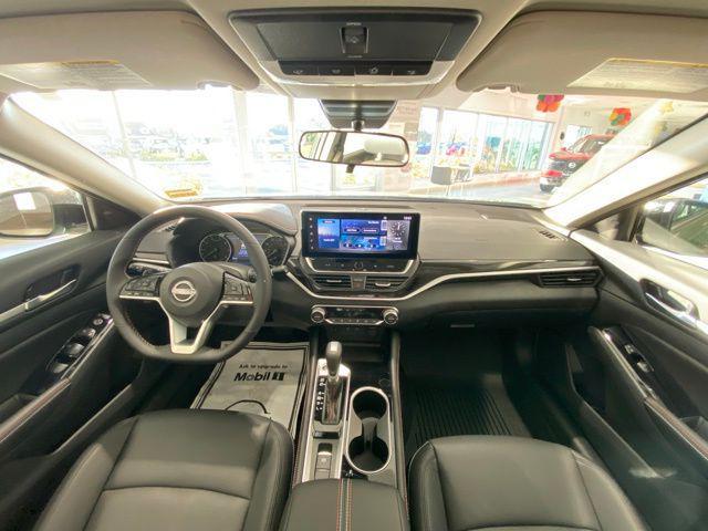 new 2025 Nissan Altima car, priced at $32,000