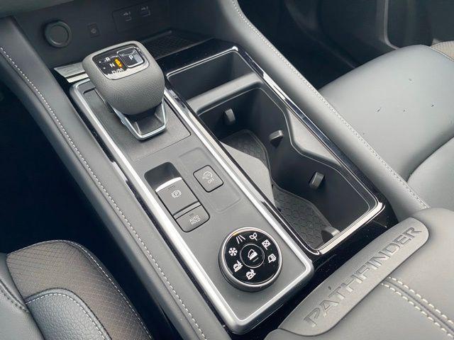 new 2025 Nissan Pathfinder car, priced at $42,732