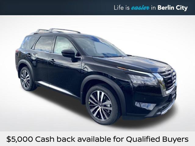 new 2025 Nissan Pathfinder car, priced at $45,731