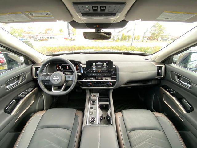 new 2025 Nissan Pathfinder car, priced at $45,731