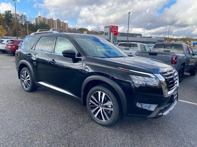 new 2025 Nissan Pathfinder car, priced at $45,731