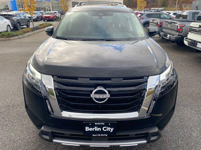 new 2025 Nissan Pathfinder car, priced at $45,731