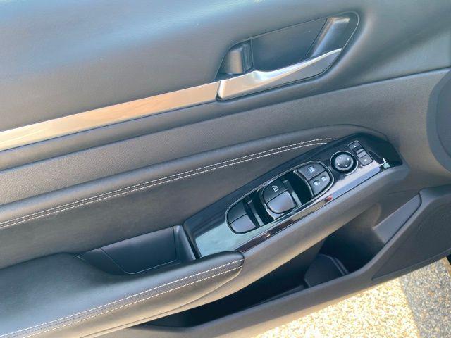used 2022 Nissan Altima car, priced at $22,917
