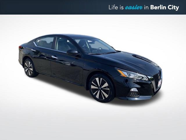 used 2022 Nissan Altima car, priced at $22,917