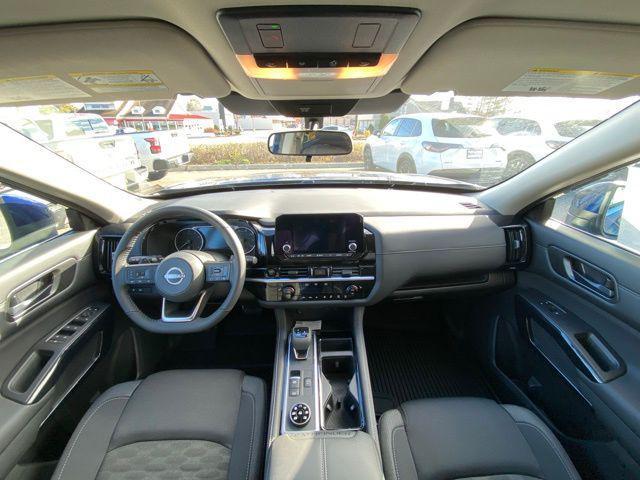 new 2025 Nissan Pathfinder car, priced at $34,300