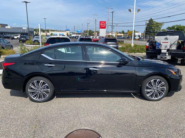 new 2025 Nissan Altima car, priced at $36,180