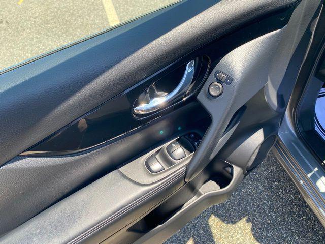 used 2022 Nissan Rogue Sport car, priced at $23,058