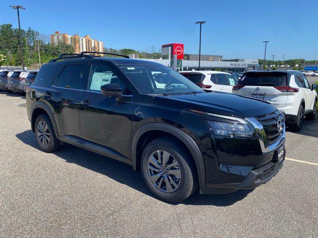 new 2025 Nissan Pathfinder car, priced at $39,280