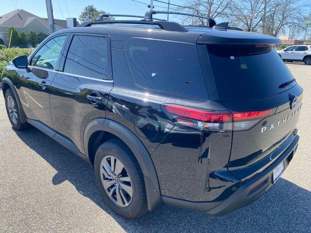 new 2025 Nissan Pathfinder car, priced at $39,280