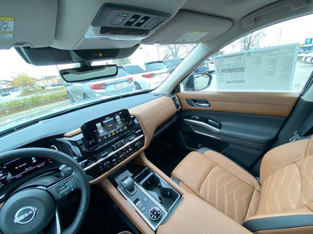new 2025 Nissan Pathfinder car, priced at $44,000