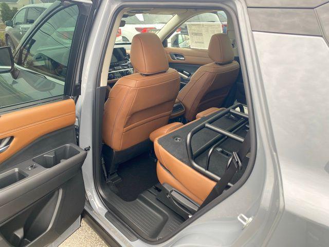 new 2025 Nissan Pathfinder car, priced at $44,000