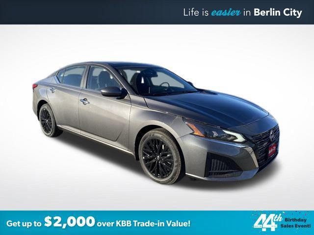 new 2025 Nissan Altima car, priced at $29,008