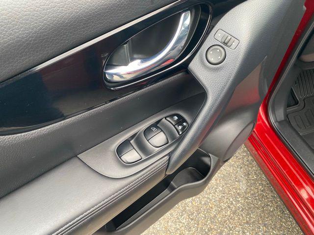 used 2022 Nissan Rogue Sport car, priced at $22,589