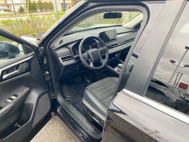 used 2024 Mitsubishi Outlander car, priced at $28,517