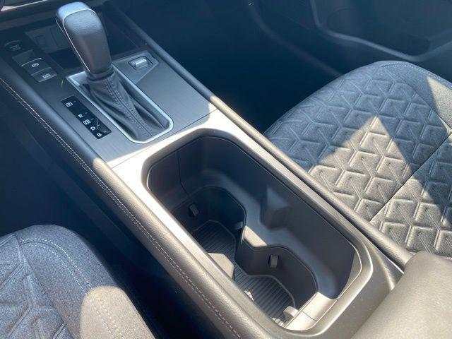 new 2025 Nissan Kicks car, priced at $27,493