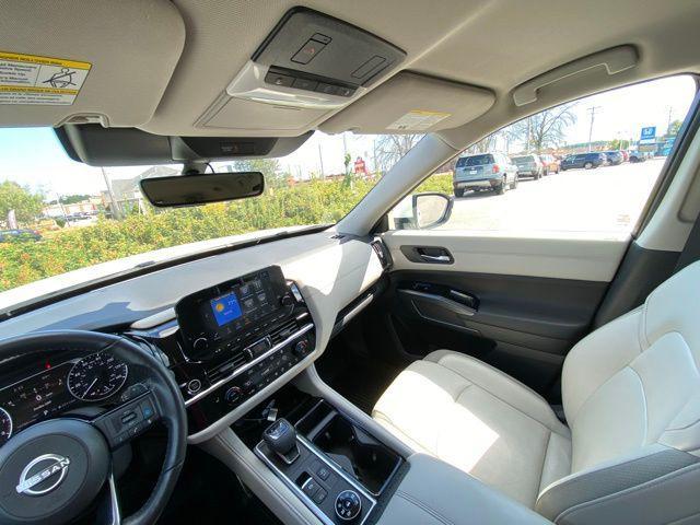 used 2023 Nissan Pathfinder car, priced at $35,292