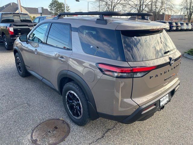 new 2025 Nissan Pathfinder car, priced at $43,381