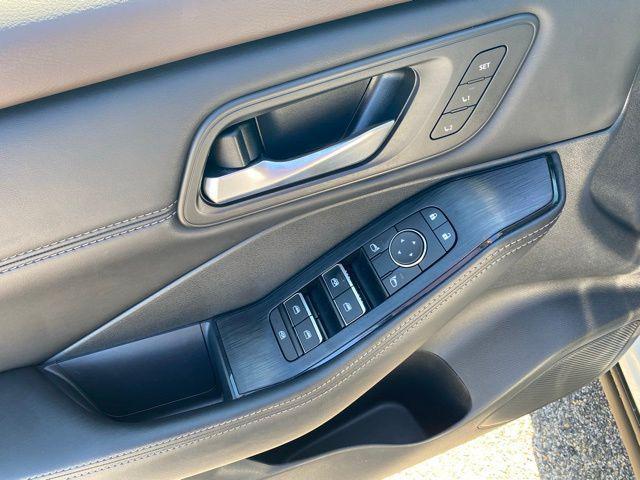 used 2022 Nissan Rogue car, priced at $28,614