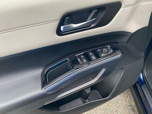 used 2022 Nissan Pathfinder car, priced at $27,550