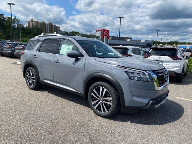 new 2025 Nissan Pathfinder car, priced at $48,765