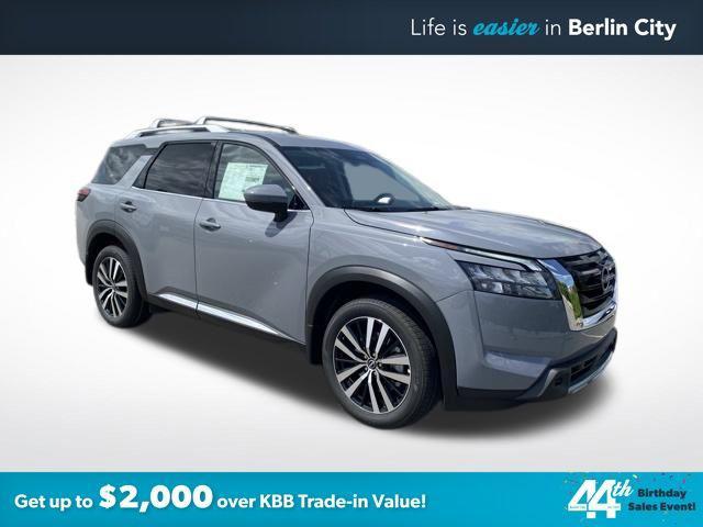 new 2025 Nissan Pathfinder car, priced at $51,765