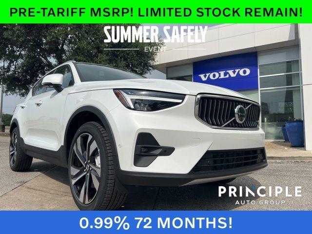 new 2025 Volvo XC40 car, priced at $49,270
