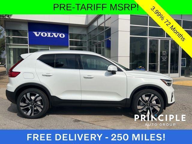 new 2025 Volvo XC40 car, priced at $49,270