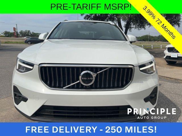 new 2025 Volvo XC40 car, priced at $49,270