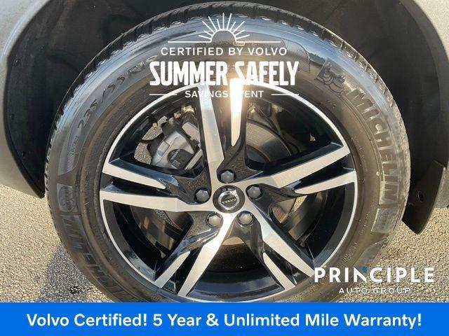 used 2025 Volvo XC40 car, priced at $33,962