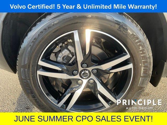 used 2025 Volvo XC40 car, priced at $35,962