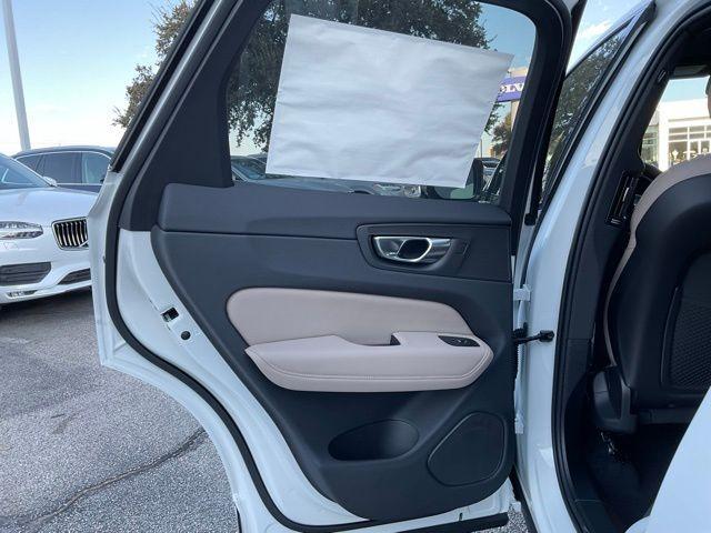 new 2026 Volvo XC60 car, priced at $57,985