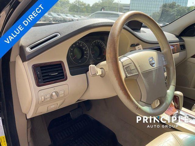 used 2008 Volvo XC70 car, priced at $7,750