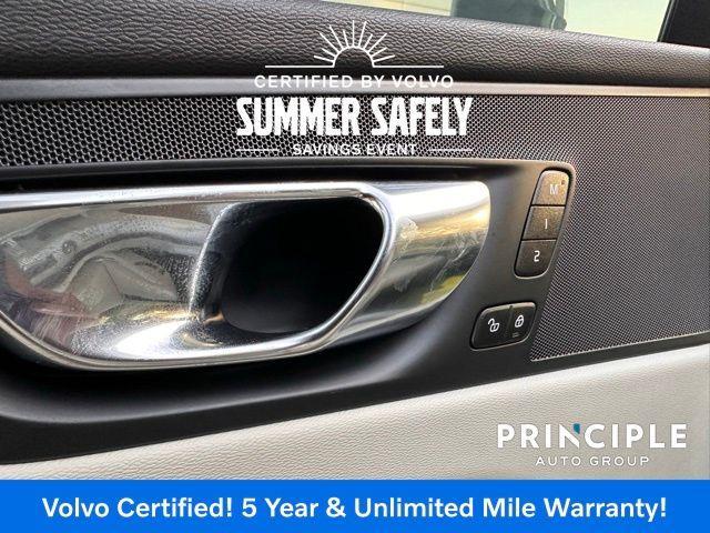 used 2022 Volvo XC60 car, priced at $29,968