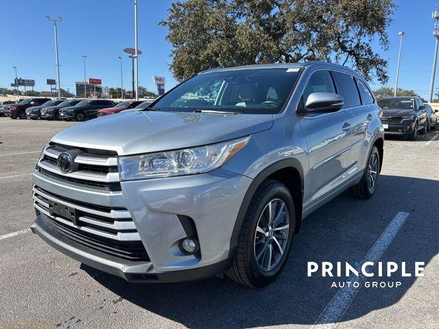 used 2018 Toyota Highlander car, priced at $24,982