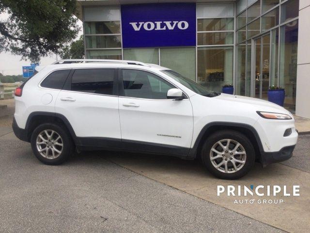 used 2017 Jeep Cherokee car, priced at $14,968