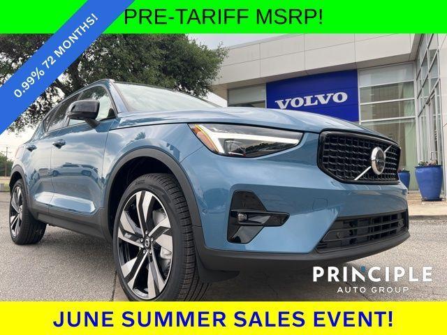 new 2025 Volvo XC40 car, priced at $51,015