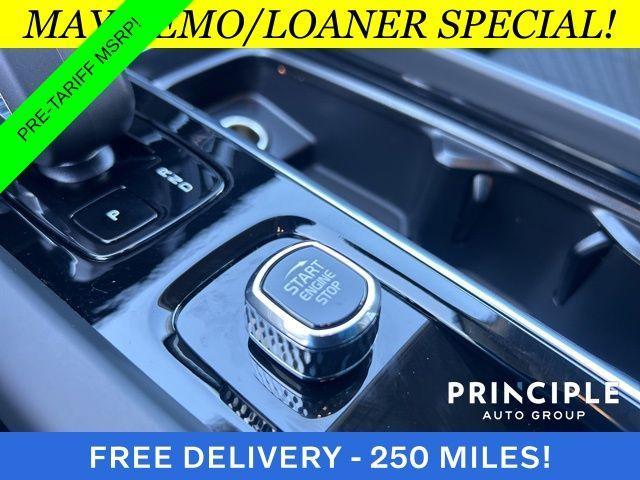 new 2025 Volvo XC60 car, priced at $46,820
