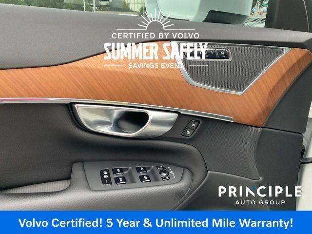 used 2022 Volvo XC90 car, priced at $40,962