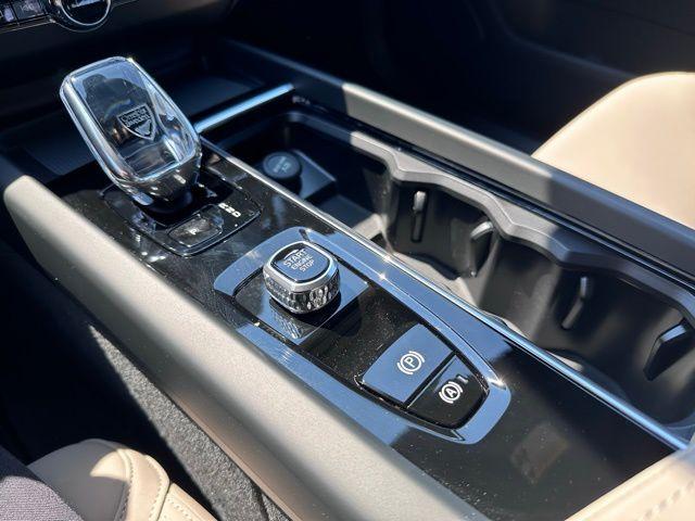 new 2026 Volvo XC60 car, priced at $57,985