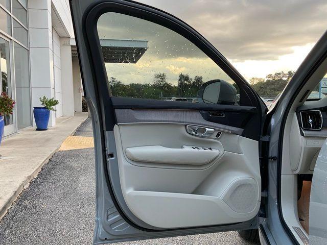 new 2026 Volvo XC90 car, priced at $75,155