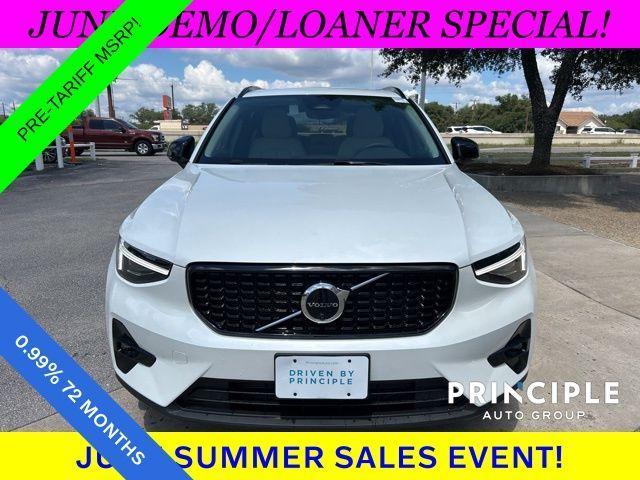 new 2025 Volvo XC40 car, priced at $45,315