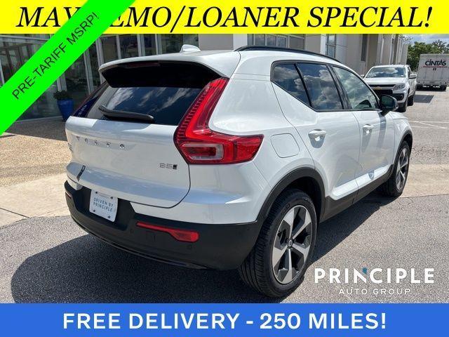 new 2025 Volvo XC40 car, priced at $43,315